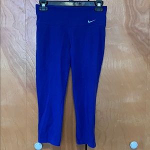 Cropped Nike Leggings